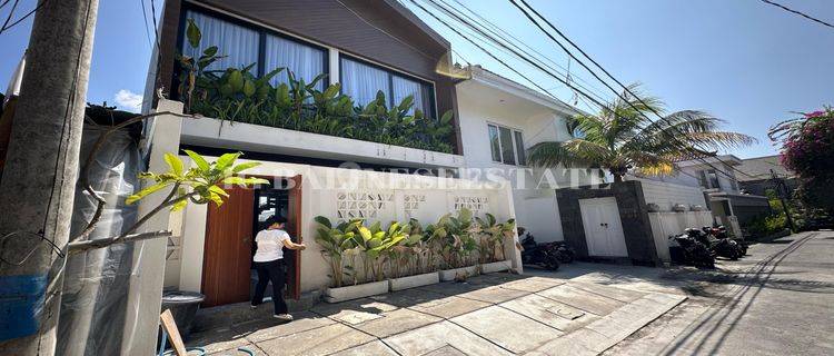 (XC) VILLA MODERN 3 BR IN BERAWA CANGGU  1