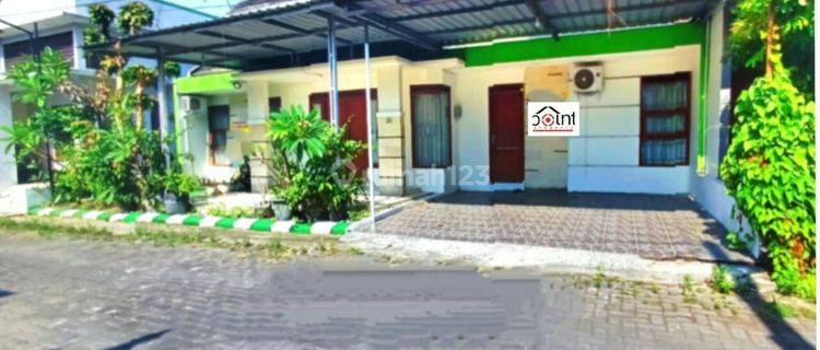 Rumah Bagus Full Furnish Dekat Luwes Kartosuro  1