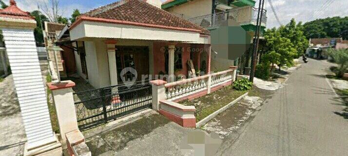 Strategic Spacious House in Sukoharjo City. 1