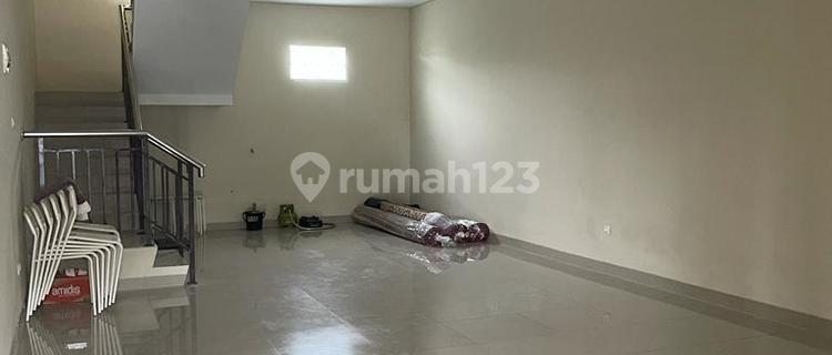 Good 2-Story Shop House in Mekar Wangi, Bandung 1