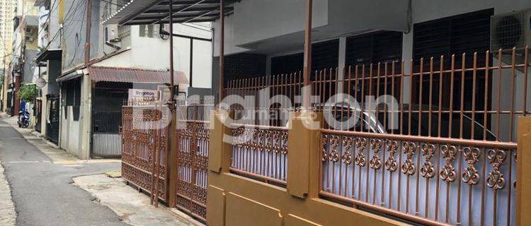 RUMAH MANGGIS TANJUNG DUREN BANGUNAN HUK 2.5 LANTAI FULL FURNISH DAN BEBAS BANJIR. 1