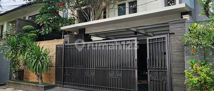 Luxury Ready-to-Live South Cipete House, South Jakarta, Prime Location. 1