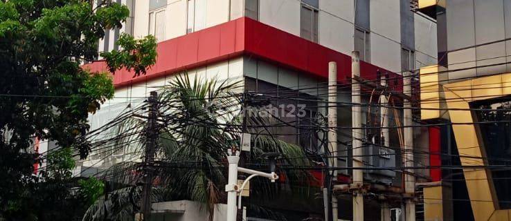 Gedung 6 Lantai Cocok Buat Bank, Perkantoran, Lokasi jakarta Barat 1