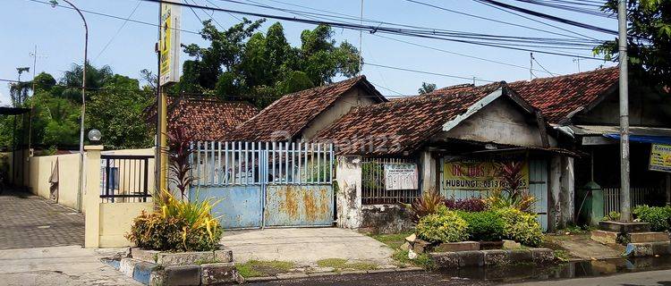 Tanah Strategis 0 jalan Dijual di Jalan Raya Pantura SHM 2243 m² 1