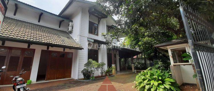 Kemang, Rumah Di Area Kemang Dalam 1