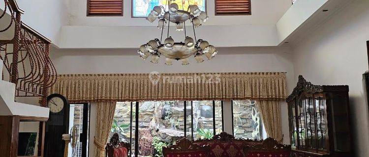 RUMAH 2 LANTAI DI TEBET JAKARTA SELATAN  1