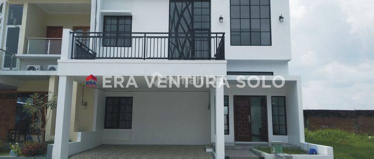 rumah minimalis baru di solobaru  1