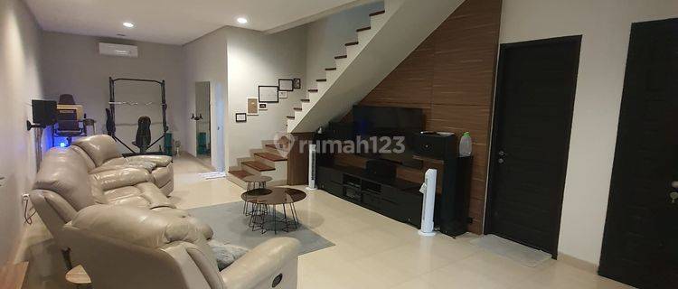 Rumah Jakarta Barat Semi Furnish Layak Huni  1