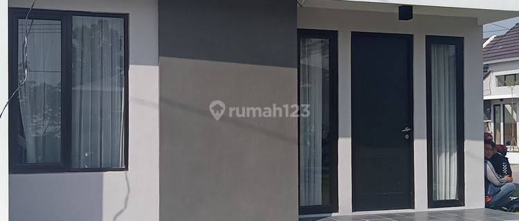 Rumah 1 lantai full fasilitas di Krian 1