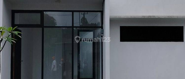 Rumah villa minimalis modern di Prigen Jawa timur 1