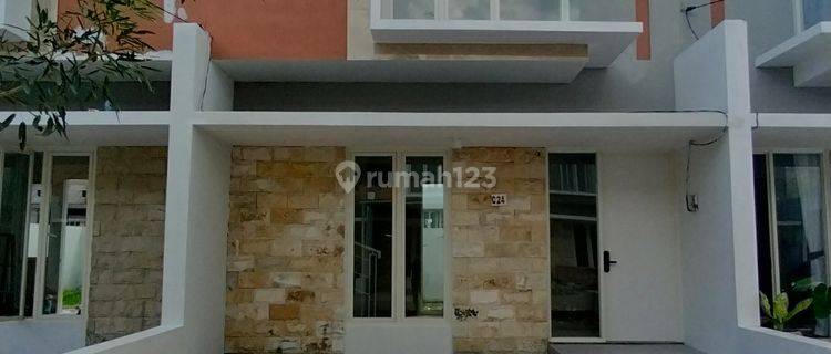 Rumah di Sarirogo 2 Lantai dekat jalan raya utama HGB 1