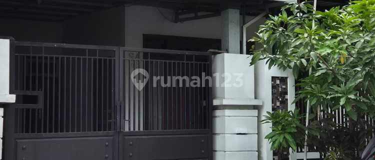 For Rent Ready-to-Occupy Affordable House Negotiable In Pondok Mutiara Sidoarjo 1