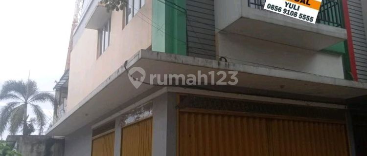 Shop House Hook 2 Front Facing Main Road 1