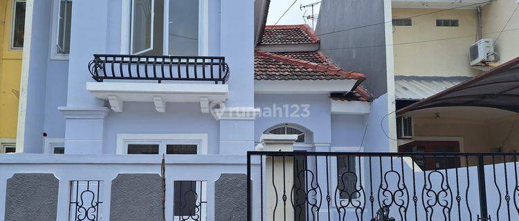 Disewakan Atau Dijual Rumah 2.lantai Sudah Direnovasi Siap Huni 1