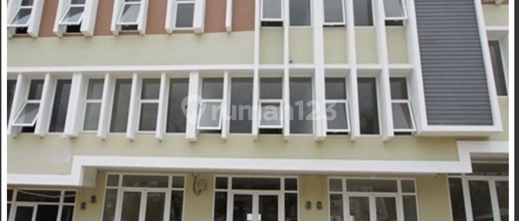 For Rent 2 Adjacent 3-Story Shophouses in Springhill, Bandar Lampung, Kemiling 1