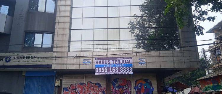 Ruko Hoek 3 Lantai di Kebayoran Lama, Jakarta Selatan 1