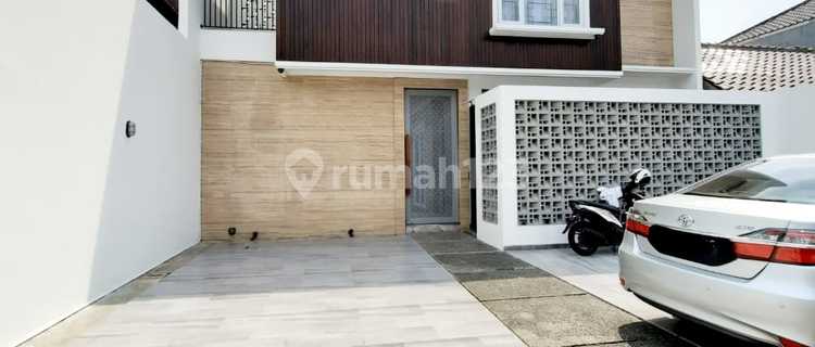 Rumah 2 Lantai Baru di Kebayoran Baru Jakarta Selatan 1