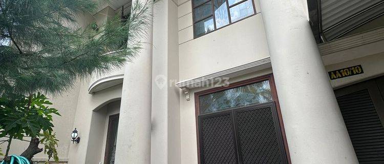 Sewa Rumah Pakuwon Indah Full Furnished Murah Depan Mall Kamar 4 1