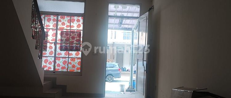 Disewa Rumah 2 Lantai Bagus Green Lake City Jakarta Barat 1