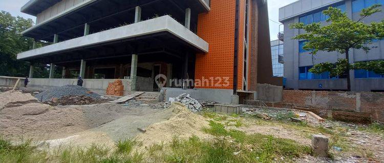 Bangunan di Pejaten Raya cocok untuk kantor.cafe atau Restauran  1