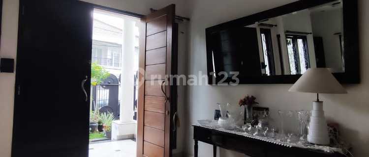 Nice House in Radio Dalam, Kebayoran Baru, South Jakarta 1