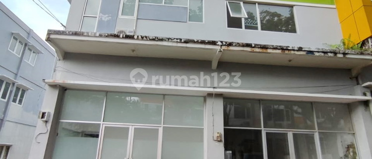 3 Storey Shophouse Sudirman Office Park South Balikpapan 1