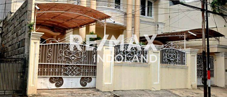 Sewa Cepat Rumah 2,5 Lantai Furnished Siap Huni Di Menteng Jakpus 1