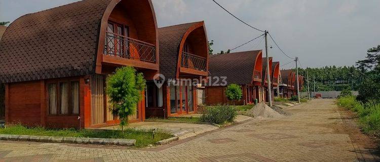 Homestay Villa Kayu Dibogor Lantai Mezzanine Suasana Asri Pedesaan 1