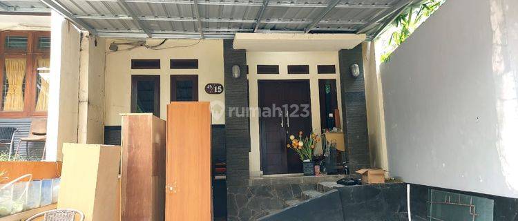 Rumah 2 Lantai di Sekar Kemuning sewa taunan 1