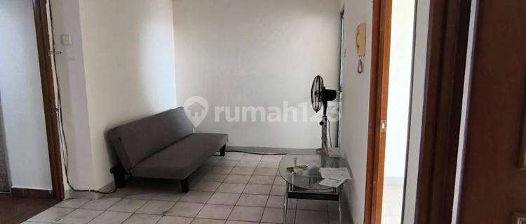 Semi-Furnished 2-Bedroom Apartment in Gajah Mada Mediterania 1