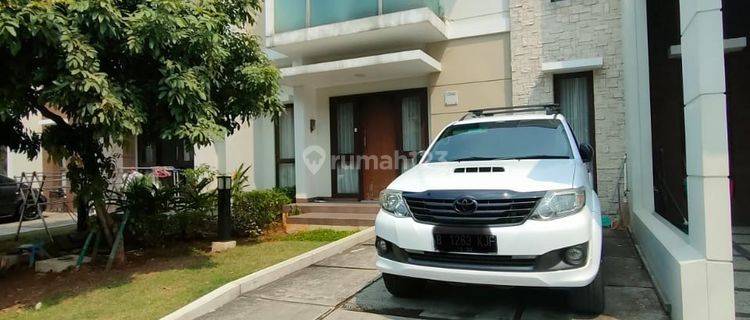 Disewakan Rumah 2 Lantai Semi Furnish Dlm Cluster Burgundy Di Summarecon, Bekasi 1