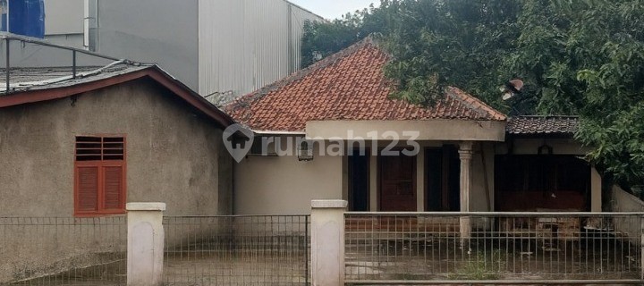 For Sale: Large Land and Old House by the Side of Cikunir Main Road, Bekasi 1