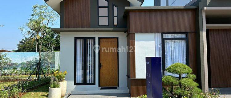 Rumah Cluster  Brand New/ Baru . Modern Type. View Danau Alam Bukan Buatan.  Banyak Tenant2 Ternama Seperti Starbuck Coffee, Telaga Golf Sea Food Luasa Caffee, Mitra 10 , Rs Aspen( Sedang Dalam Pembangunan), Baim Wong Entertaiment 1