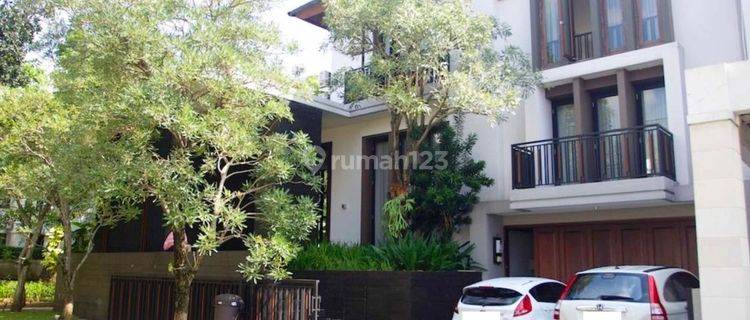 Rumah Cantik, Modern, View Taman, Hoek di Puri Bintaro Jaya 1