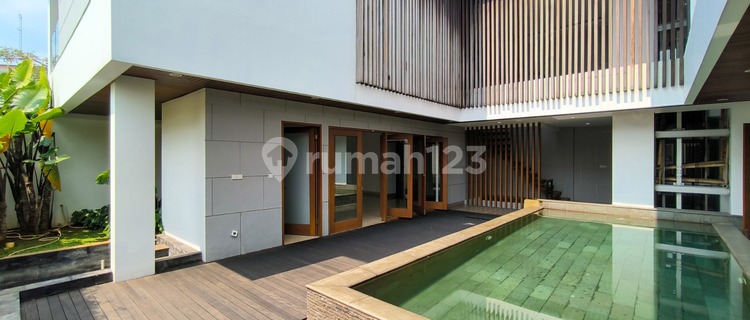 Special!!! Modern New House in Pondok Indah Just 2 Minutes to Toll Gate, P, RSPI, Schools, etc. on Jl. Gedung Hijau, Pondok Indah 1