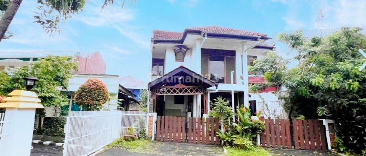 Rumah Bagus, Depan Taman, Dekat Masjid Di Jl. Adhyaksa, Lebak Bulus, Jakarta Selatan 1