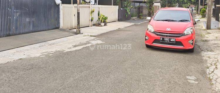 Rumah Bagus, Siap Huni, Dekat Taman Di Bintaro Jaya Sektor 5. 1