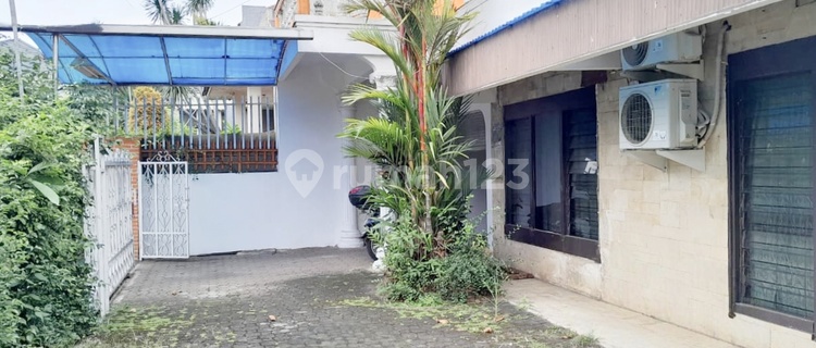 For Sale Fast!!! House in a Strategic Location, Just 2 Minutes to Toll Gate, MRT Station, etc. on Buana St., Pondok Pinang, South Jakarta. 1