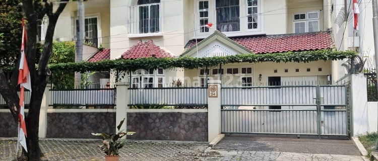 Price Drop, House in Kebayoran Baru, Strategic Location, Easy Access on Jl. Cisanggiri, Petogongan, Kebayoran Baru, South Jakarta 1