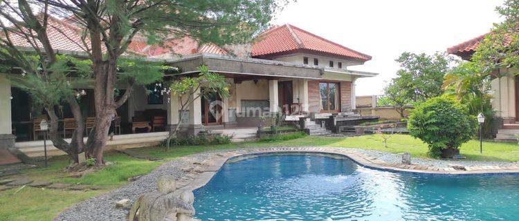 Spacious villa house in Kerobokan, close to Seminyak 1