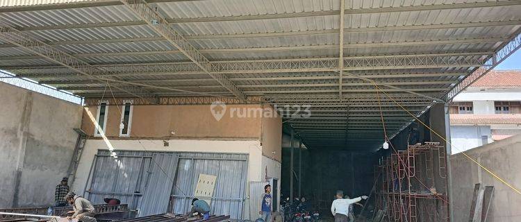 Warehouse and office in Muding Kerobokan near West Gatsu 1