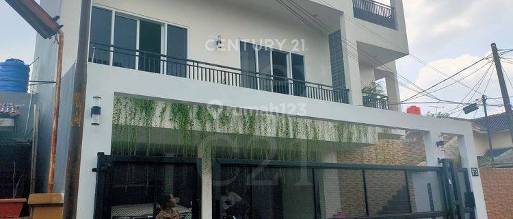 Dijual Rumah Baru Modern Tropis 3 Lantai Di Hook Jatibening 1