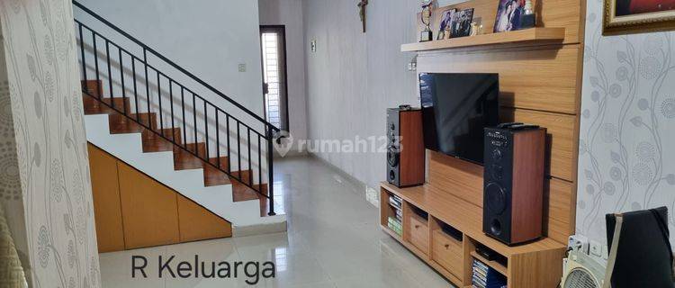 Dijual Cepat Rumah 3 Lantai Bagus di Gelong Baru, Tomang, Jakarta Barat 1