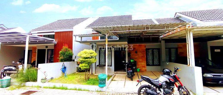 Rumah cantik di perumahan cluster Plesungan dekat mojosongo 1