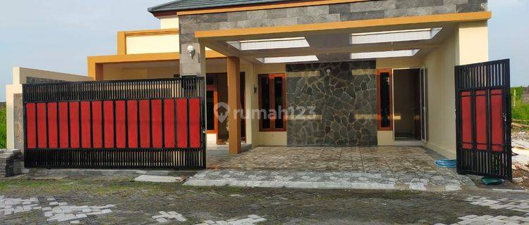 Rumah mewah 2 Lantai di Gedongan colomadu kawasan perumahan 1