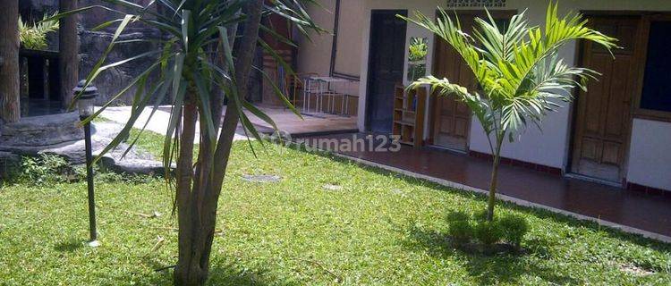 Rumah mewah 2 Lantai di jagalan jebres solo kota 1