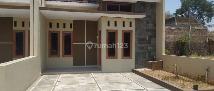 Rumah Termurah Di Mini Cluster Di Kadipiro Banjarsari Solo 1