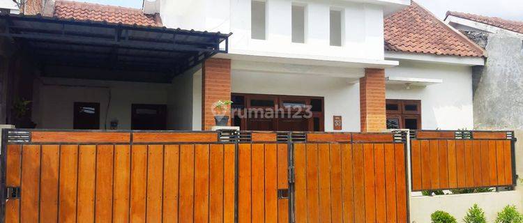 Rumah second di perumahan dekat patung jamu bulakrejo 1