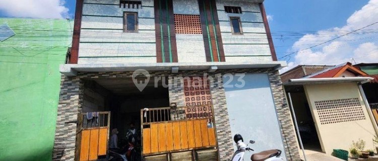 Kost Solo City 2 Floors Near Nusukan Market Solo 1