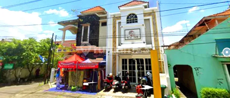 House Plus Shop 224.0 M² Roadside in Penumping 1